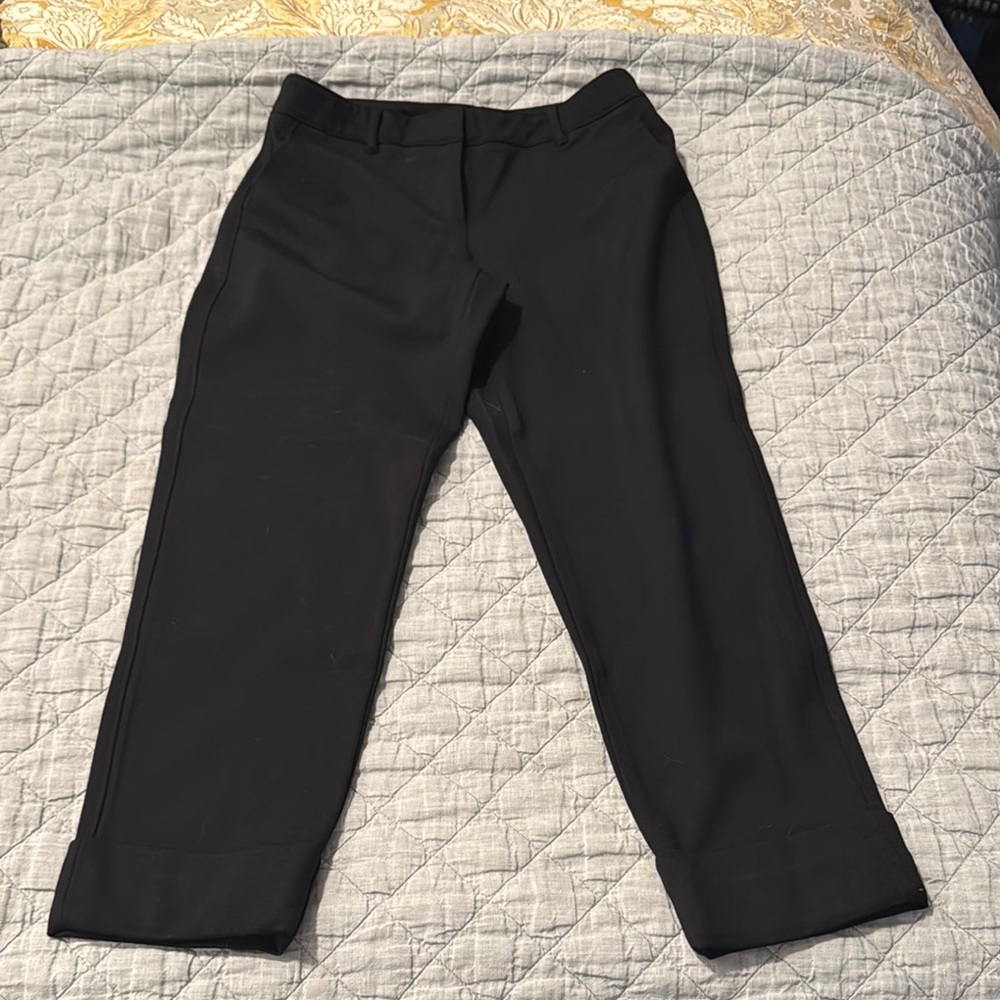White House Black Market Black Ankle Cropped Pants